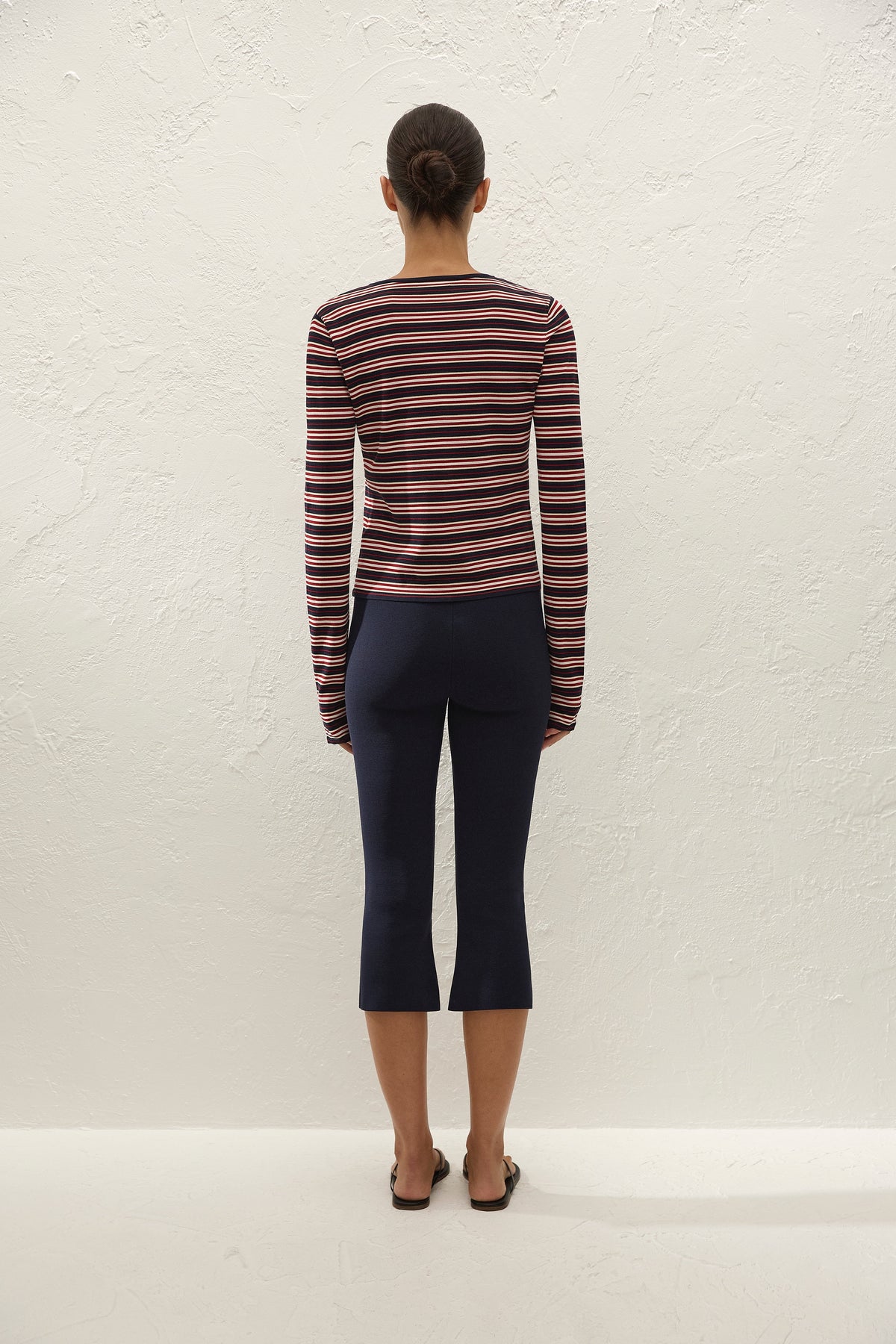 Leandra Capri Pant Navy