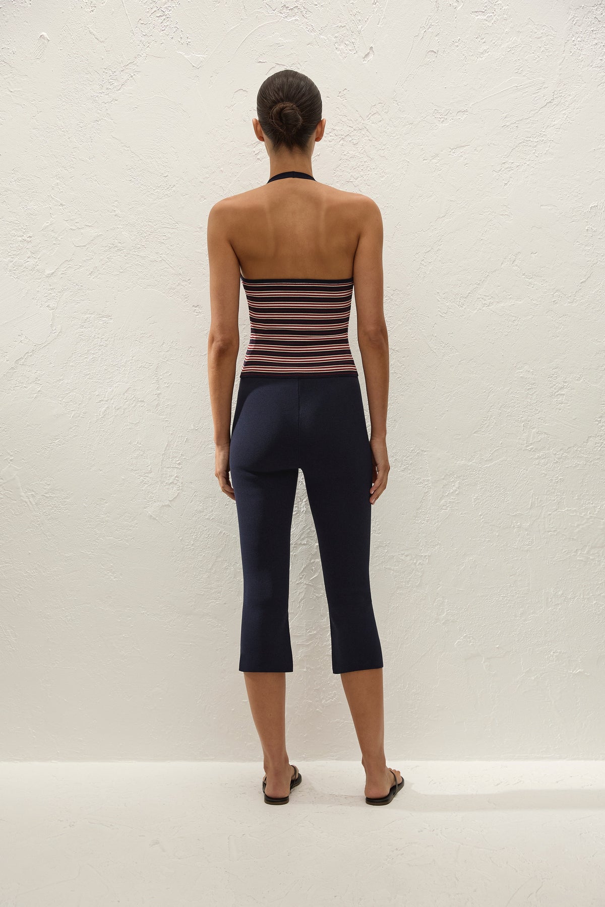 Leandra Capri Pant Navy
