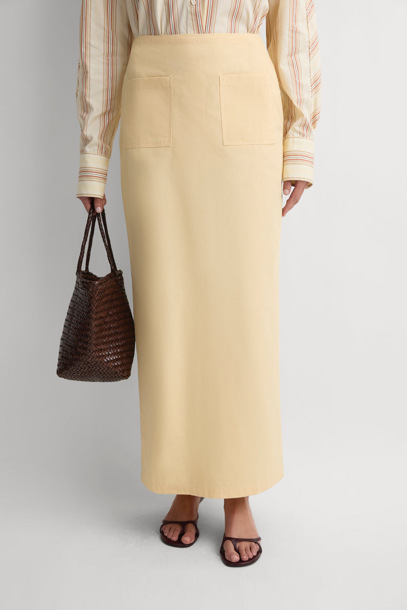 The Pocket Skirt Straw