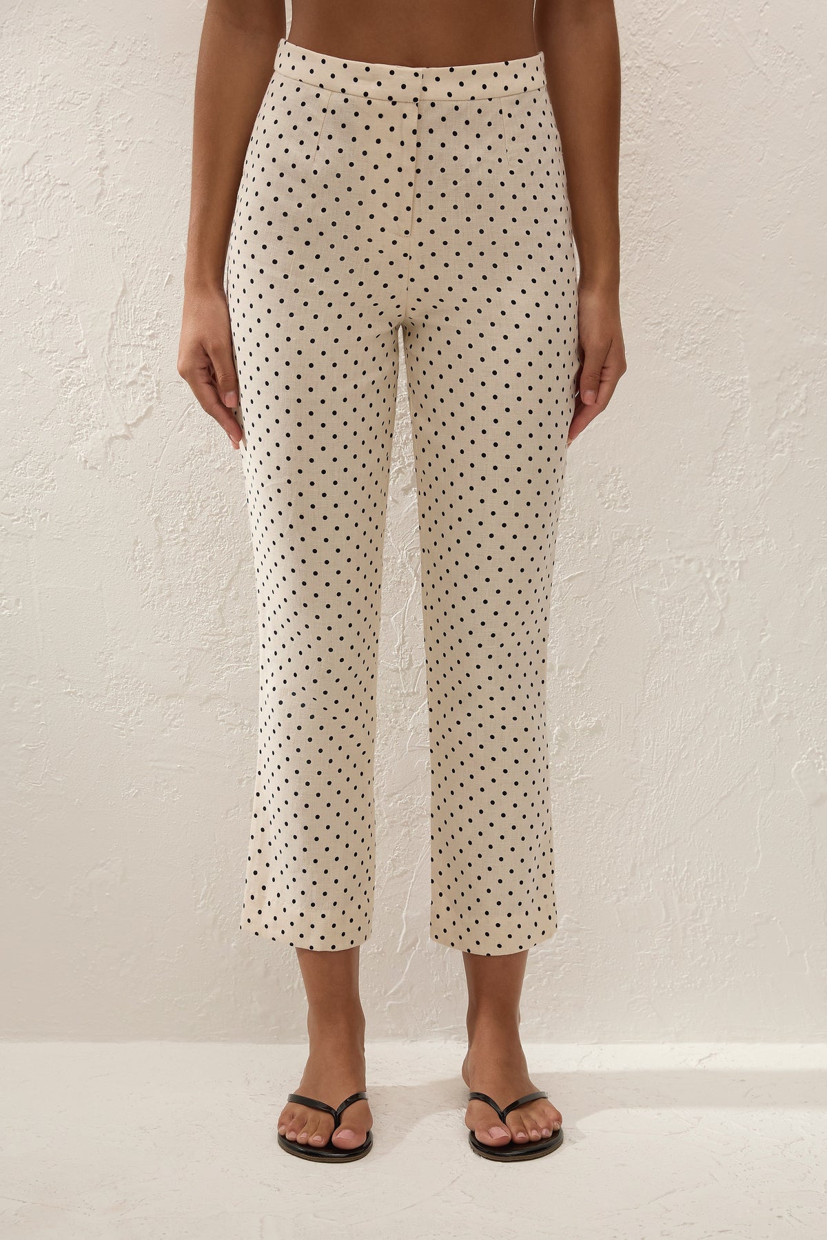 Iria Capri Pant Lola Polka Dot Cream Black